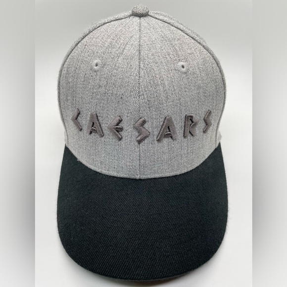 Caesars Palace fitted hat - Picture 1 of 4